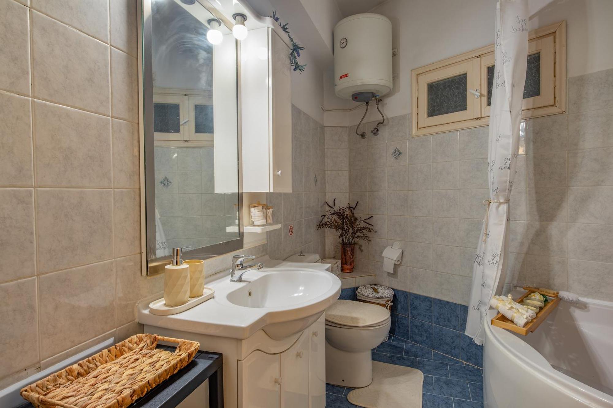 House Of Velenia - 2 Bedroom Apartment Near Old Town, Airport And Bus Station Corfu  Exterior foto