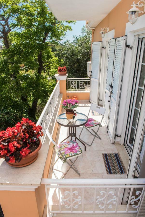 House Of Velenia - 2 Bedroom Apartment Near Old Town, Airport And Bus Station Corfu  Exterior foto